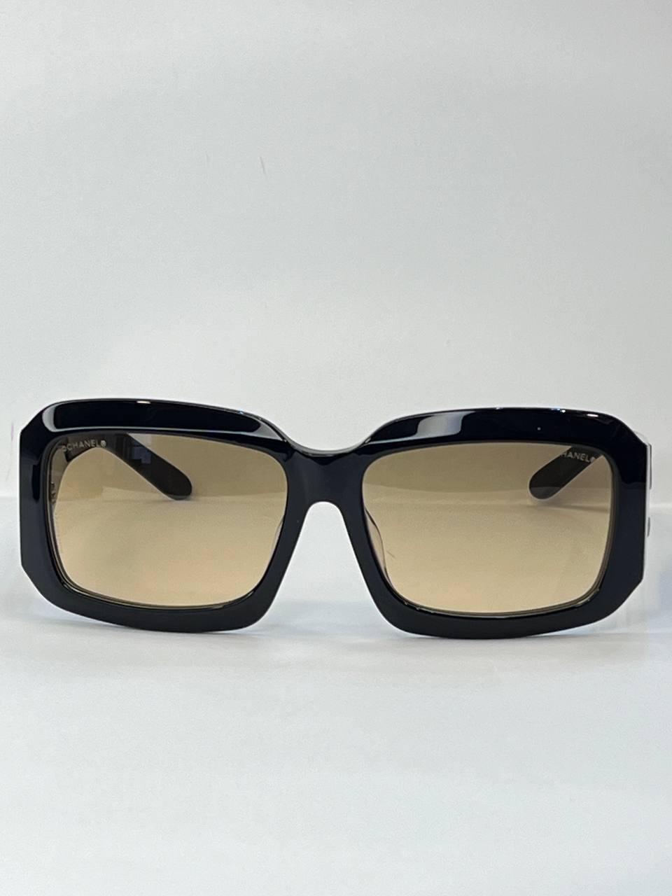 عینک آفتابی زنانه برند Chanel