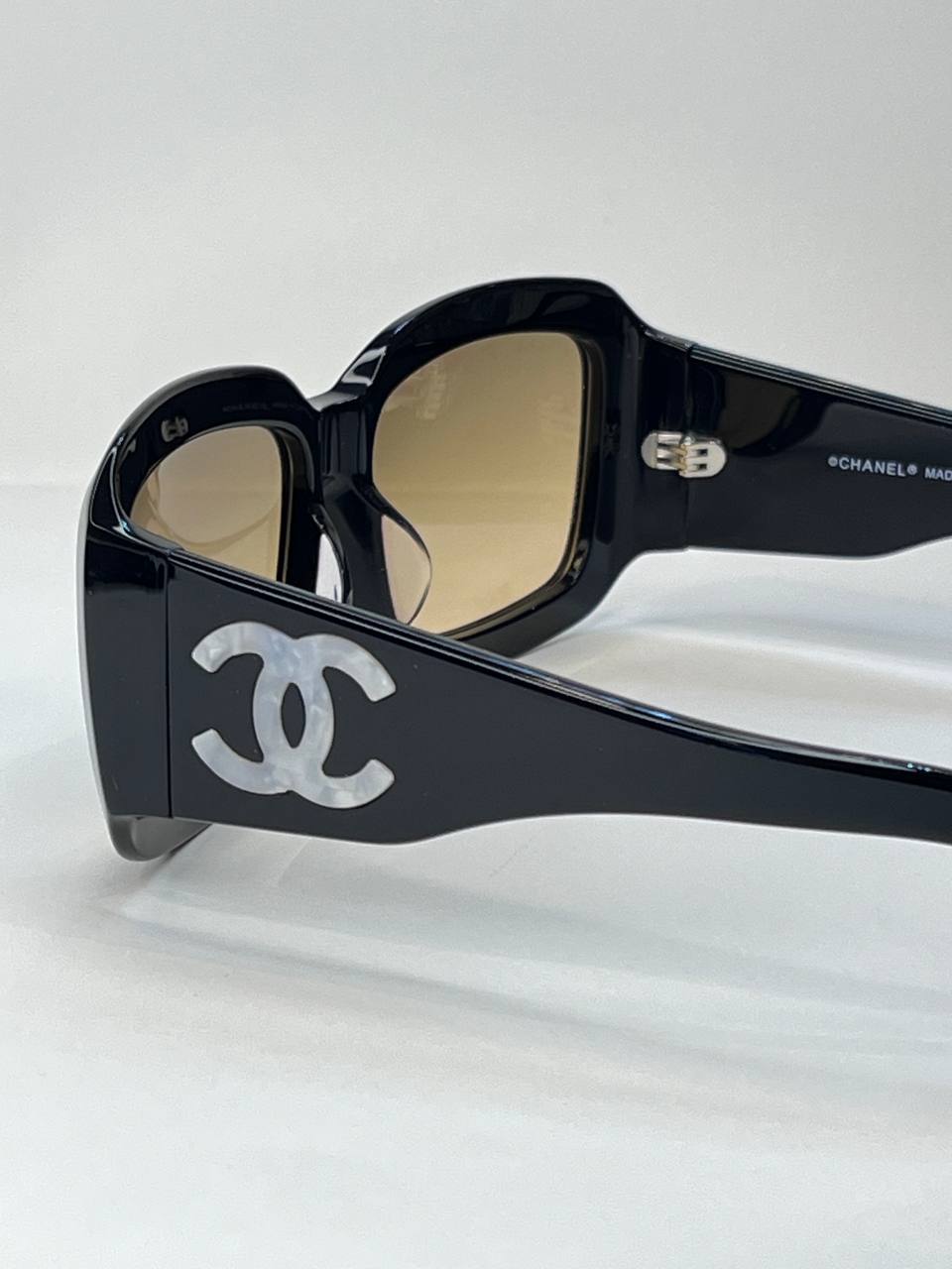 عینک آفتابی زنانه برند Chanel