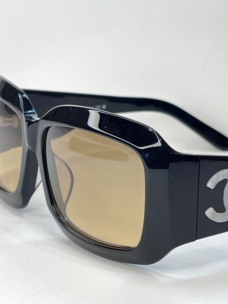 عینک آفتابی زنانه برند Chanel