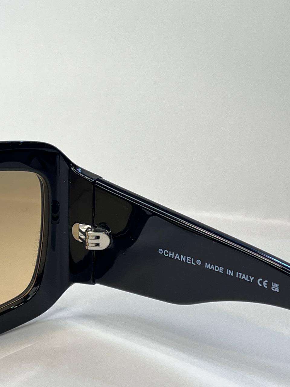 عینک آفتابی زنانه برند Chanel