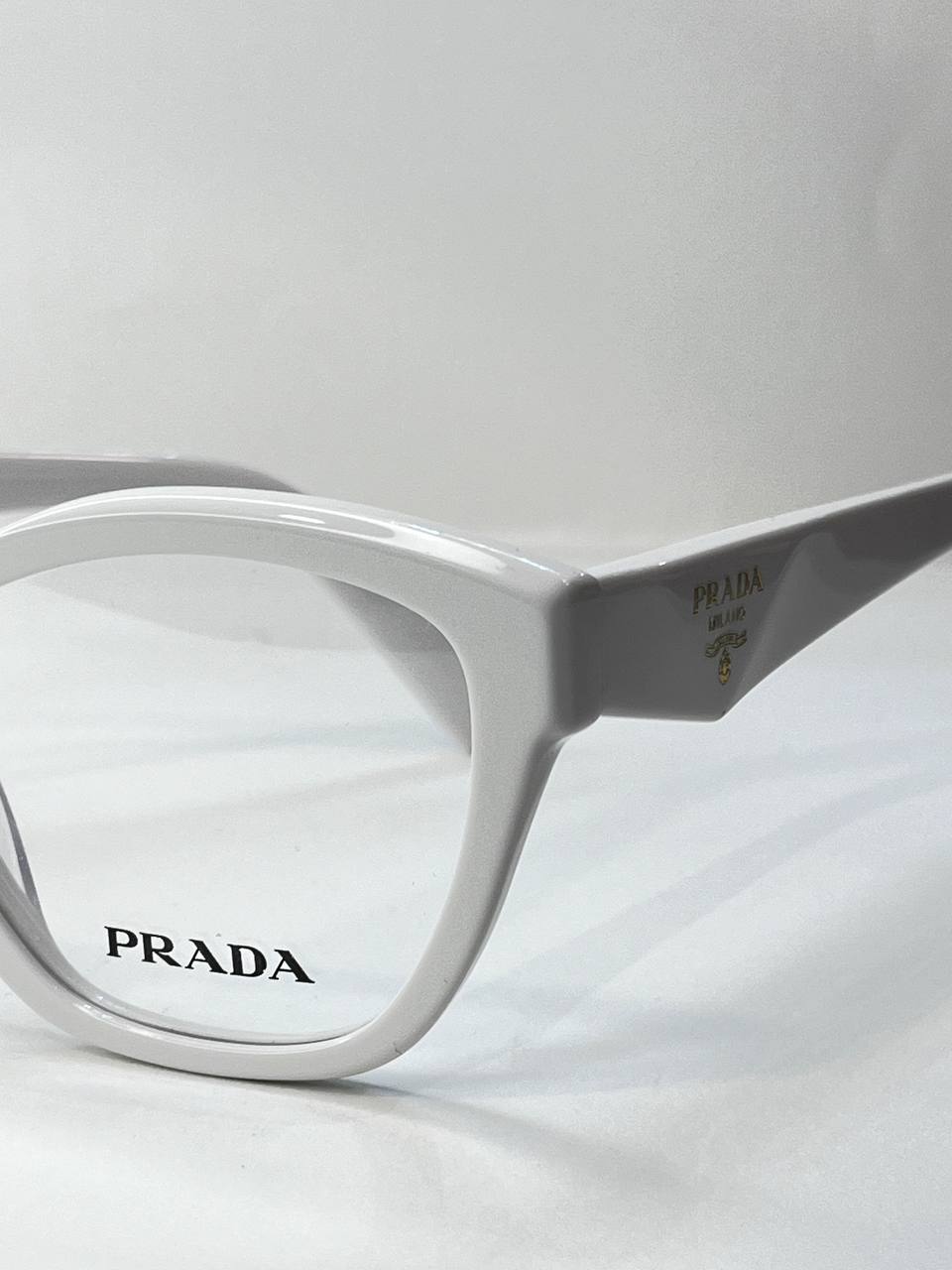 عینک طبی زنانه برند Prada