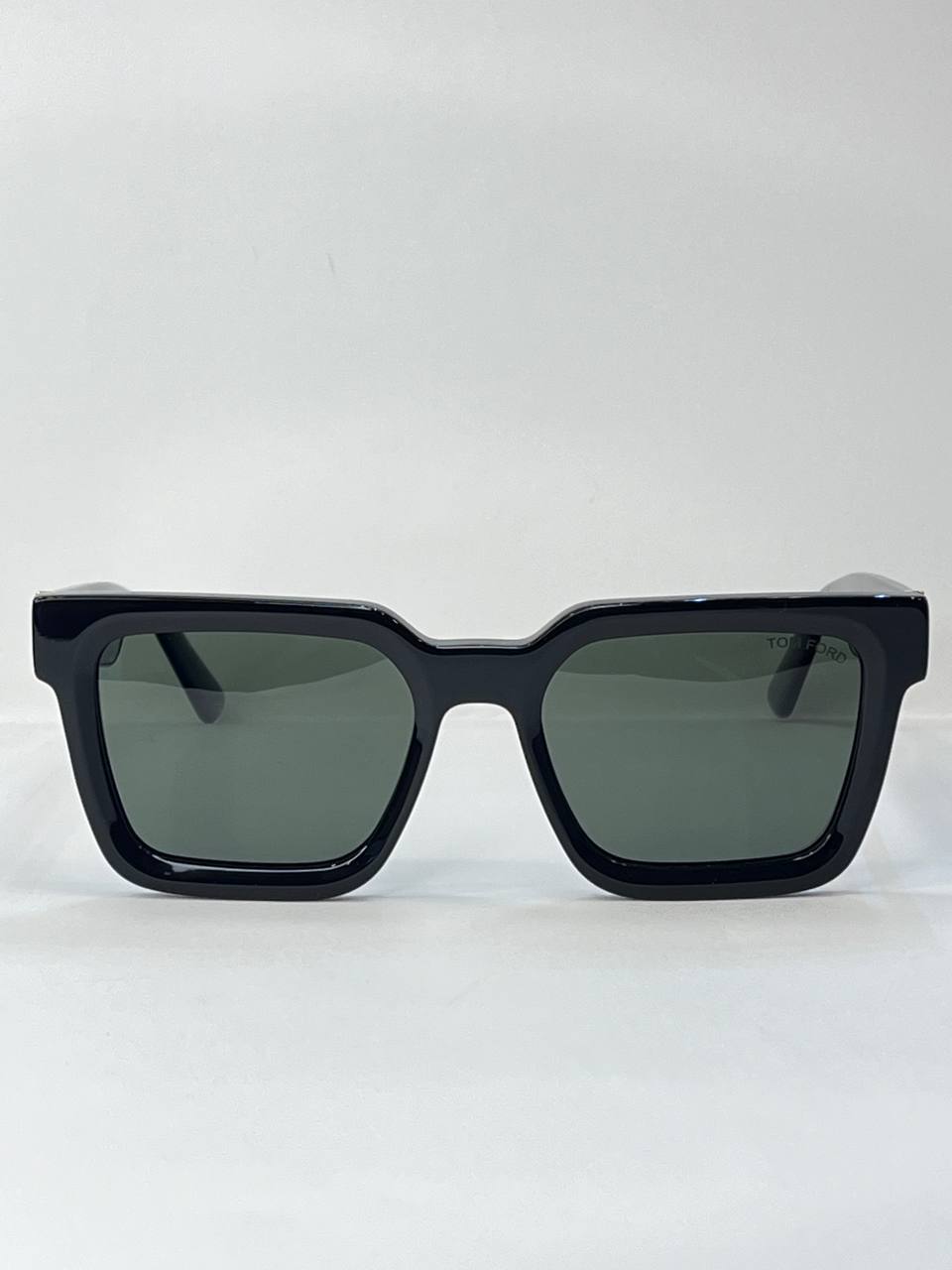 عینک آفتابی برند Tom Ford