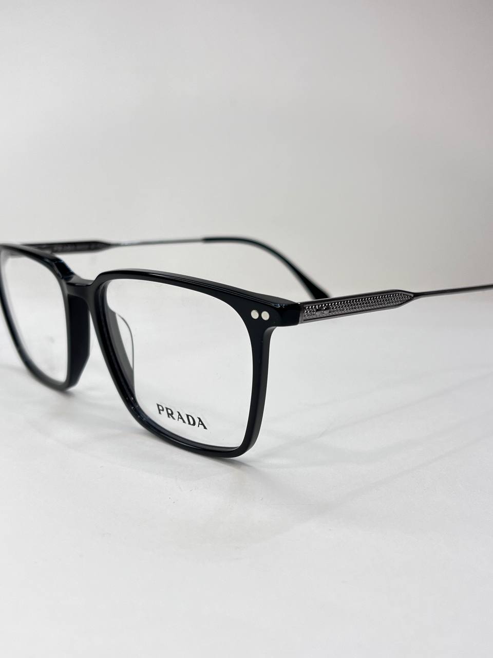 عینک طبی مردانه برند Prada