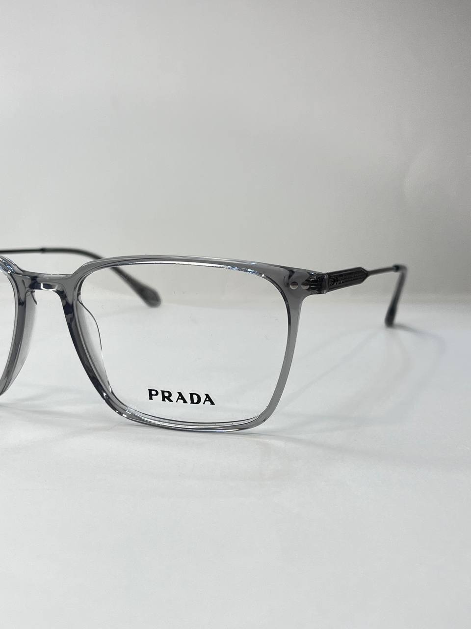 عینک طبی مردانه برند Prada