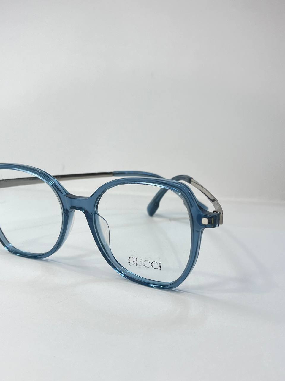 عینک طبی زنانه Gucci