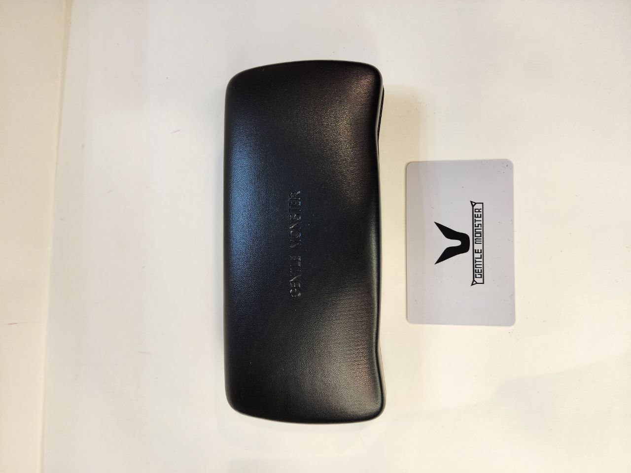 قاب عینک آفتابی برند Gentle Monster