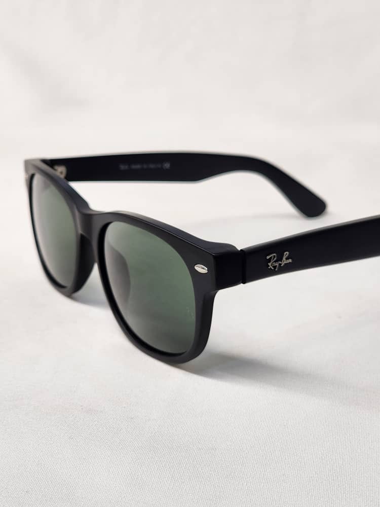عینک آفتابی برند Ray Ban